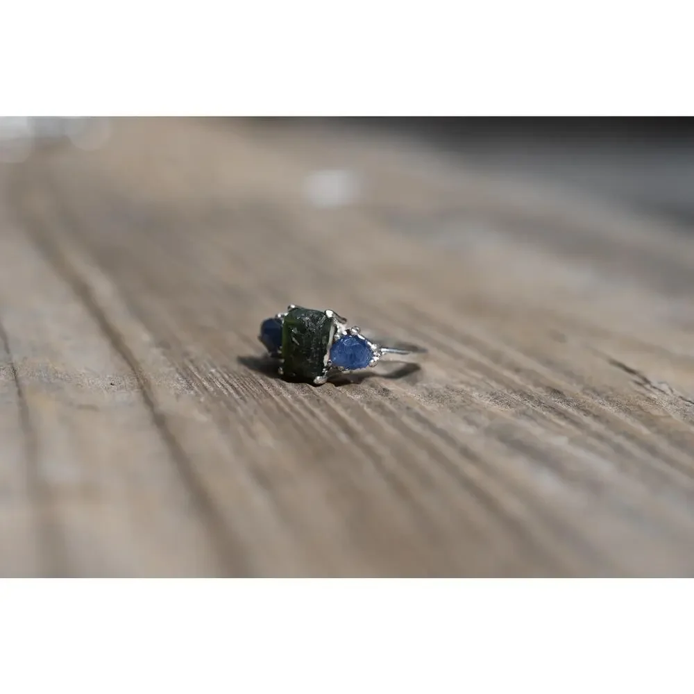 Engagement ring Emerald and Burmese Sapphire Unique Raw Bohemian Jewelry Size 5